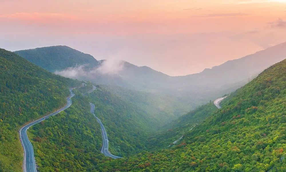 Địa điểm du lịch Đèo Hải Vân - cung đường dành cho tín đồ phượt