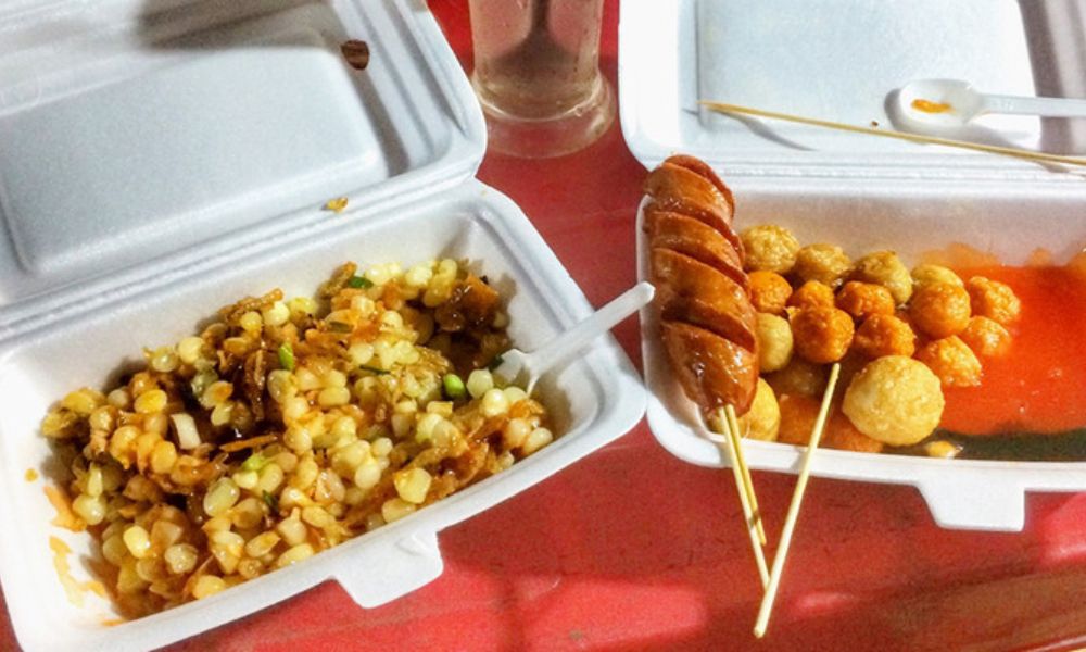 Các món ăn vặt quen thuộc tại chợ đêm Lê Duẩn