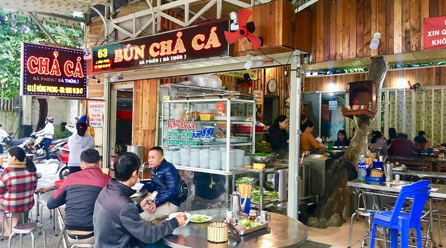 Không gian quán Bà Phiến, quán ăn ngon Đà Nẵng lâu đời được người dân địa phương tin chọn
