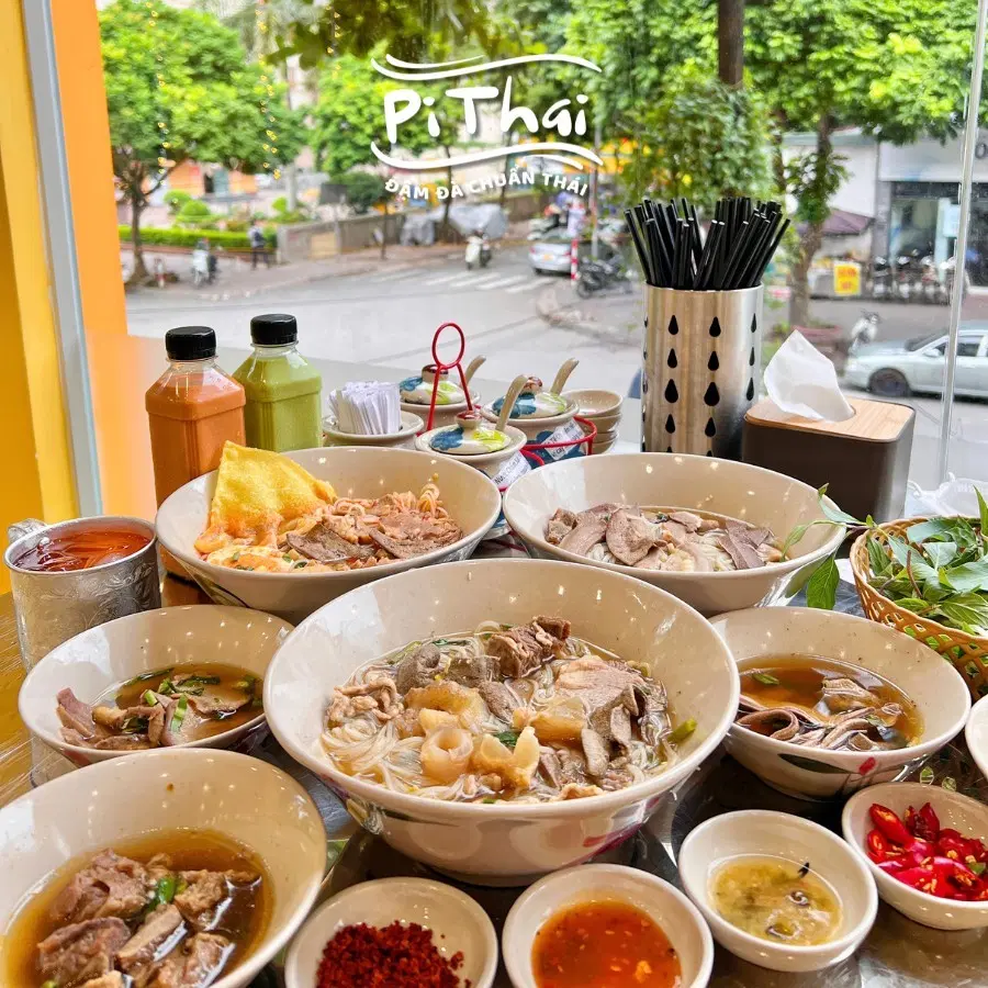 Những tô hủ tiếu Thái đậm đà tại Pi Thái – quán ăn ngon ở Đà Nẵng dành cho tín đồ ẩm thực Châu Á